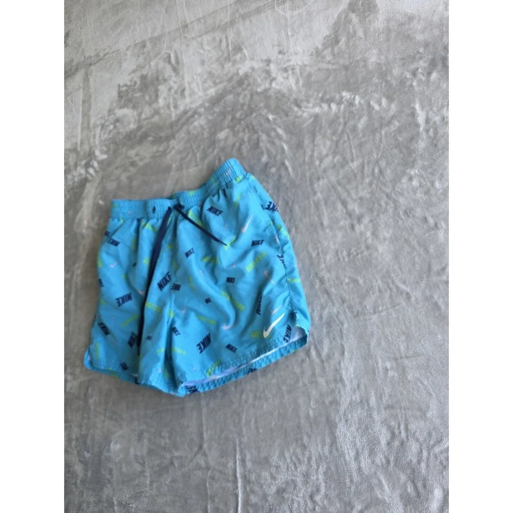 Nike men medium